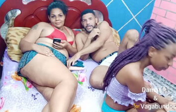 Esposa Amadora a Três pela primeira vez. (Nicoli Fox,Arianny koda Rj,Leo ogro))