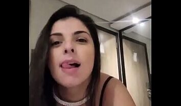 Caiu na NET. Professorinha casada e safada, fode com aluno pauzudo.