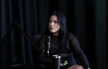 Tem 128cm de bunda, é bissexual mas nem toda mulher lhe atrai, e seu gosto de homem é que tenha pau grande – Pri Melancia (SHEER/RED)